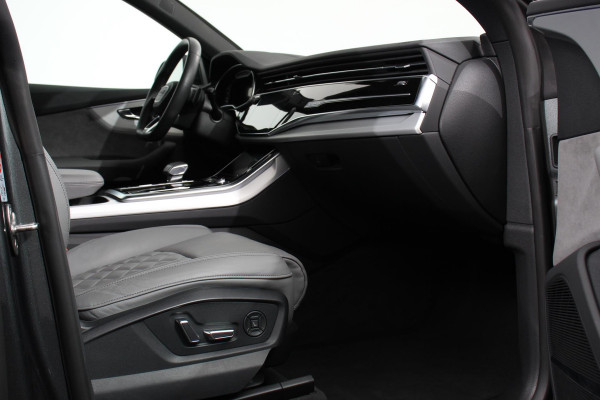 Audi Q8 55 TFSI e PHEV quattro Pro Line S-Line 3* S-Line Leder B&O Trekhaak Elektrisch Luchtvering Led Dab Led Blackpack Stoelverwarming Stoelverkoeling Camera