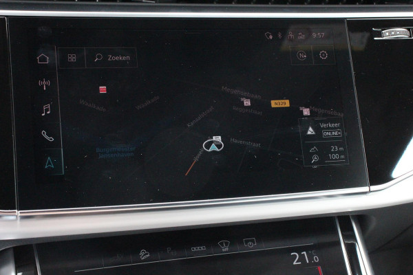 Audi Q8 55 TFSI e PHEV quattro Pro Line S-Line 3* S-Line Leder B&O Trekhaak Elektrisch Luchtvering Led Dab Led Blackpack Stoelverwarming Stoelverkoeling Camera