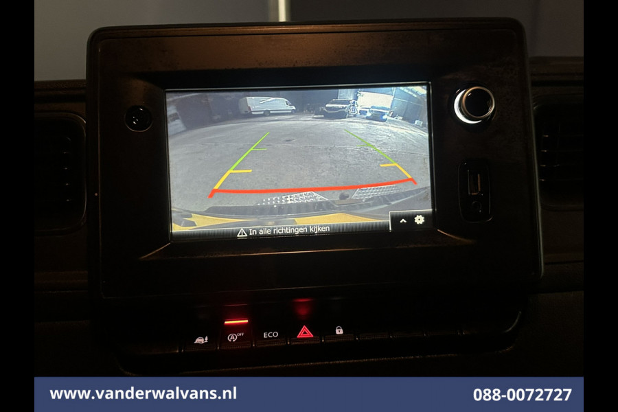 Renault Master 2.3 dCi 180pk L2H2 Euro6 Airco | Camera | Navigatie | LM Velgen | Cruisecontrol | LED Sidebars, 2500kg Trekhaak, Parkeersensoren, Bijrijdersbank