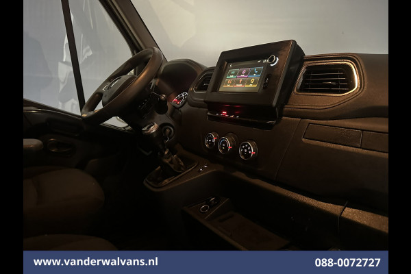 Renault Master 2.3 dCi 180pk L2H2 Euro6 Airco | Camera | Navigatie | LM Velgen | Cruisecontrol | LED Sidebars, 2500kg Trekhaak, Parkeersensoren, Bijrijdersbank