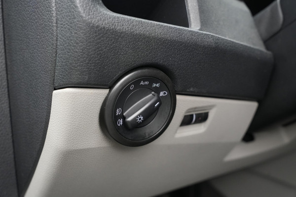 Volkswagen Transporter 2.0 TDI L1H1 Led DSG Leer Carplay 3 persoons