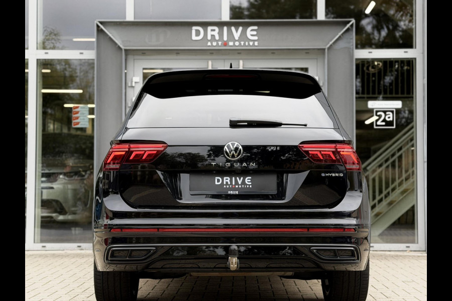 Volkswagen Tiguan 1.4 TSI eHybrid R-Line Business+ Black Style |Pano|Leer|Memory|ACC|Winter|HUD|IQ|Trekhaak|20"