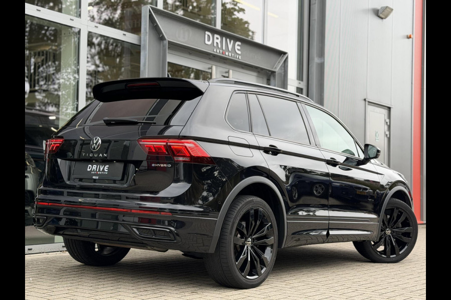 Volkswagen Tiguan 1.4 TSI eHybrid R-Line Business+ Black Style |Pano|Leer|Memory|ACC|Winter|HUD|IQ|Trekhaak|20"