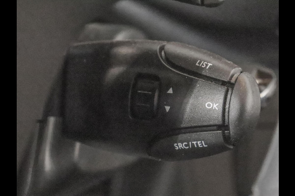 Peugeot Expert 180pk Long L3H1 Premium Dubbele Cabine Automaat 6p Navigatie Airco Bluetooth LM Velgen Look pakket Parkeer sensoren V+A