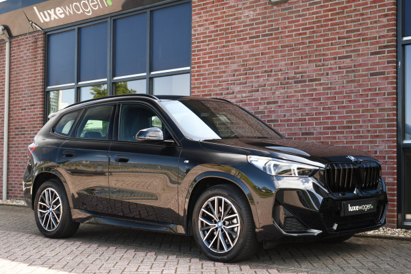 BMW X1 xDrive25e M-Sport Trekhaak Premium ACC-voorbereiding 18inch Camera AC-Snelladen