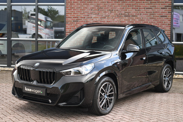 BMW X1 xDrive25e M-Sport Trekhaak Premium ACC-voorbereiding 18inch Camera AC-Snelladen