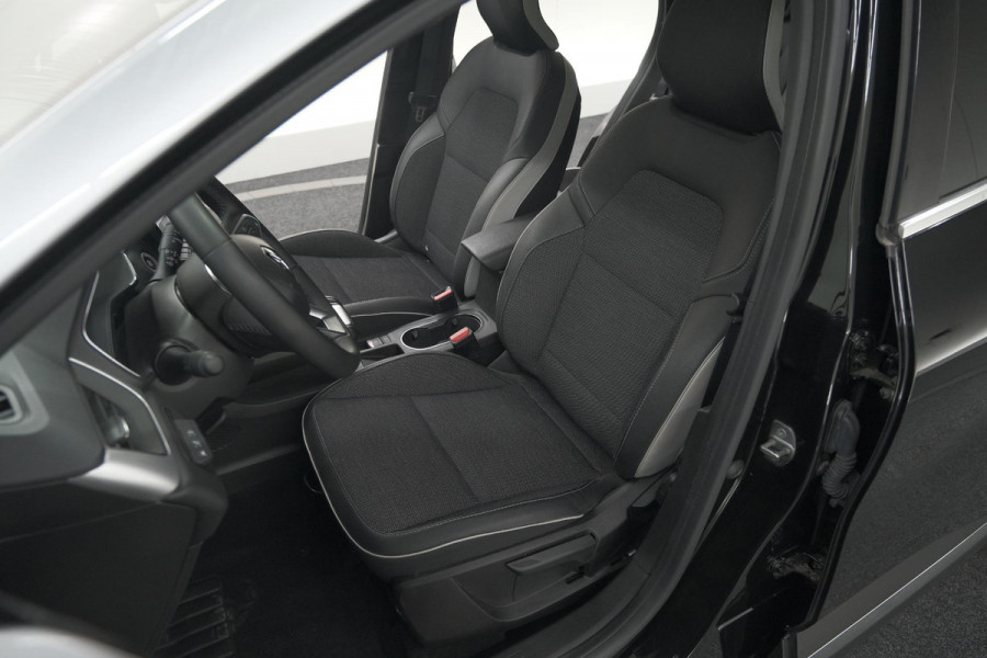 Renault Captur 1.6 E-Tech full hybrid 145 techno | Allseason Banden | Pack Full Screen | Camera | Navigatie