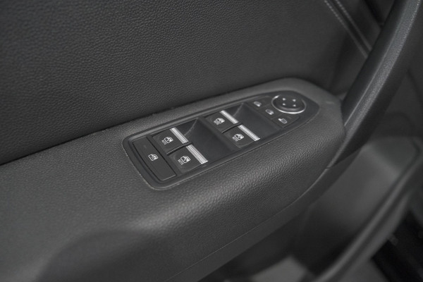 Renault Captur 1.6 E-Tech full hybrid 145 techno | Allseason Banden | Pack Full Screen | Camera | Navigatie