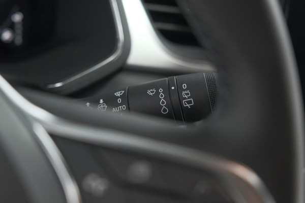 Renault Captur 1.6 E-Tech full hybrid 145 techno | Allseason Banden | Pack Full Screen | Camera | Navigatie