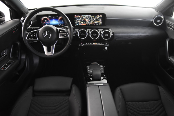 Mercedes-Benz A-Klasse 180 *1ste Eigenaar*Leer*Stoelverwarming*Navigatie*