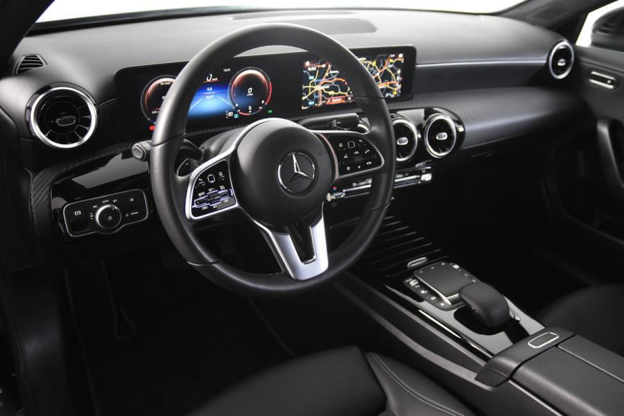 Mercedes-Benz A-Klasse 180 *1ste Eigenaar*Leer*Stoelverwarming*Navigatie*