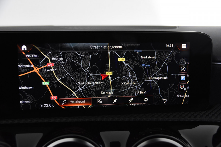 Mercedes-Benz A-Klasse 180 *1ste Eigenaar*Leer*Stoelverwarming*Navigatie*