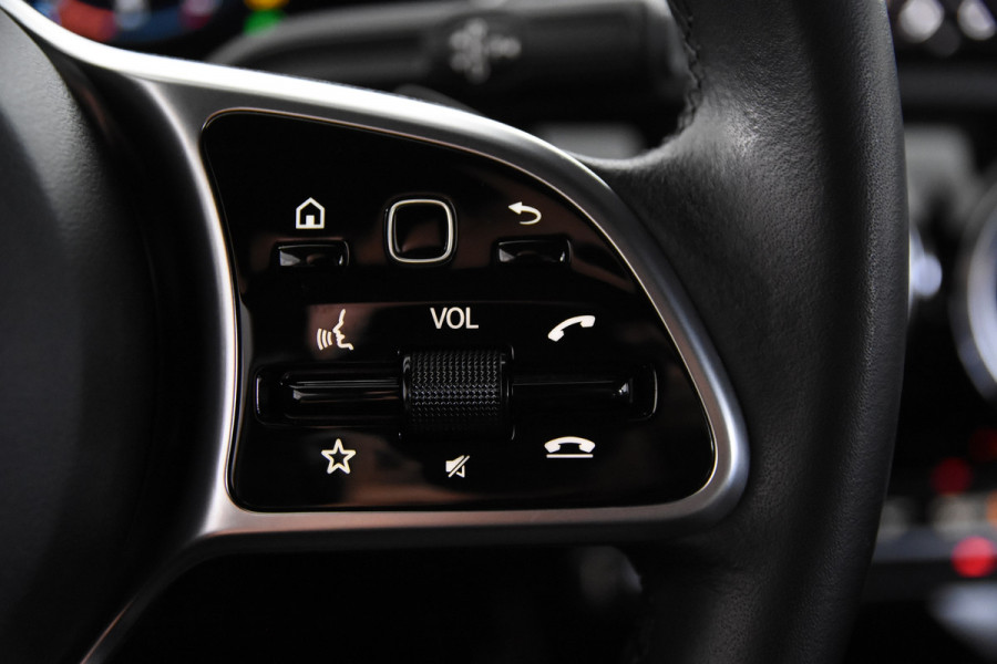 Mercedes-Benz A-Klasse 180 *1ste Eigenaar*Leer*Stoelverwarming*Navigatie*