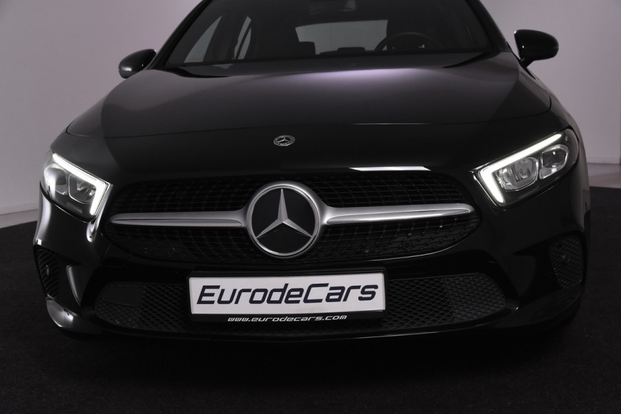 Mercedes-Benz A-Klasse 180 *1ste Eigenaar*Leer*Stoelverwarming*Navigatie*