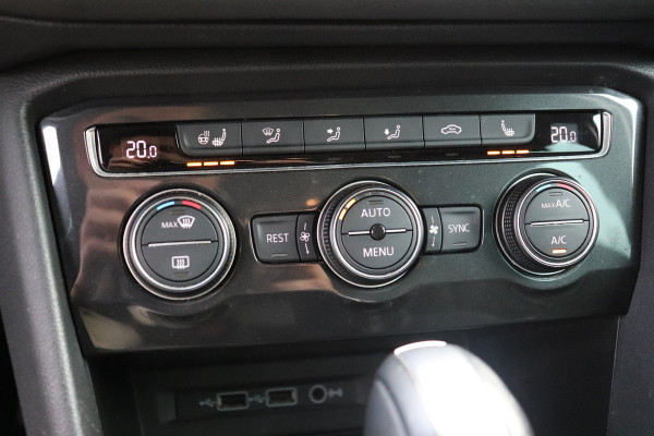 Volkswagen Tiguan 1.5 TSI DSG Massage Trekhaak ACC