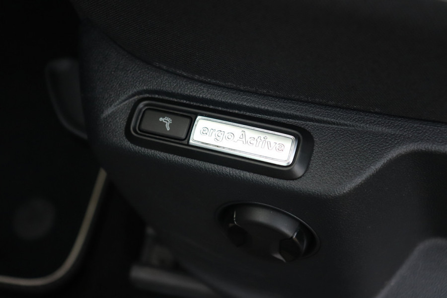 Volkswagen Tiguan 1.5 TSI DSG Massage Trekhaak ACC