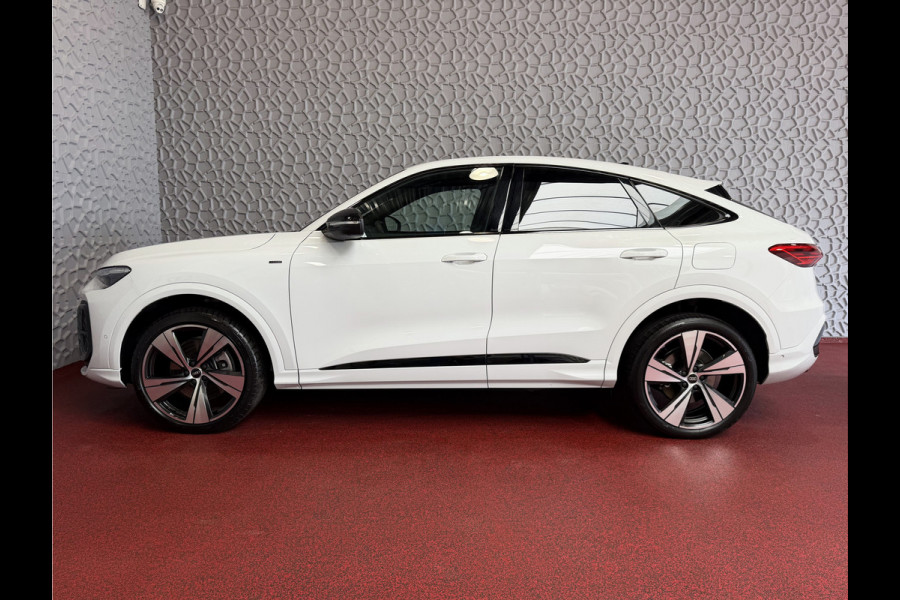 Audi Q5 Sportback 2.0 e-hybrid quattro 299 PK S line | Pass Display | 360.Cam | 100 KM EV | Pano | Matrix | 21"