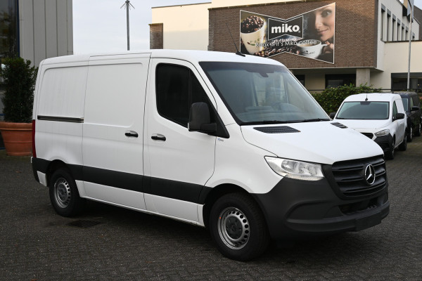 Mercedes-Benz Sprinter 315 CDI L1H1 RWD 10.25 inch MBUX met navigatie en camera, Trekhaak