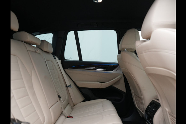 BMW X3 xDrive30e Advantage PHEV 293pk Dealer O.H | Trekhaak Af Fabriek | Head Up | Camera | Adaptief Onderstel | Cruise Control | Sportstoelen Verwarmd | Keyless | BLIS | Apple Carplay | Adaptive LED | Navigatie | Virtual | DAB | 18"L.M | Plug In Hybrid |