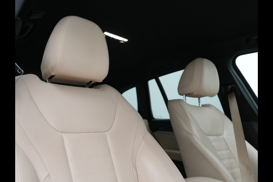 BMW X3 xDrive30e Advantage PHEV 293pk Dealer O.H | Trekhaak Af Fabriek | Head Up | Camera | Adaptief Onderstel | Cruise Control | Sportstoelen Verwarmd | Keyless | BLIS | Apple Carplay | Adaptive LED | Navigatie | Virtual | DAB | 18"L.M | Plug In Hybrid |