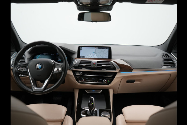 BMW X3 xDrive30e Advantage PHEV 293pk Dealer O.H | Trekhaak Af Fabriek | Head Up | Camera | Adaptief Onderstel | Cruise Control | Sportstoelen Verwarmd | Keyless | BLIS | Apple Carplay | Adaptive LED | Navigatie | Virtual | DAB | 18"L.M | Plug In Hybrid |