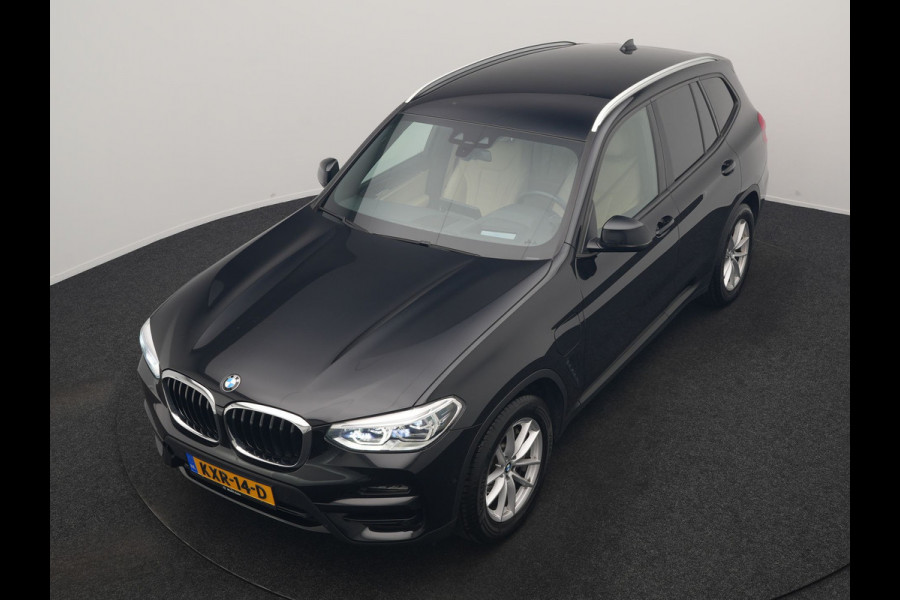 BMW X3 xDrive30e Advantage PHEV 293pk Dealer O.H | Trekhaak Af Fabriek | Head Up | Camera | Adaptief Onderstel | Cruise Control | Sportstoelen Verwarmd | Keyless | BLIS | Apple Carplay | Adaptive LED | Navigatie | Virtual | DAB | 18"L.M | Plug In Hybrid |