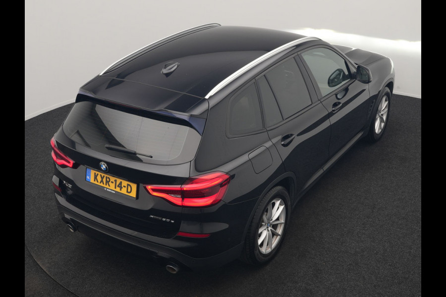 BMW X3 xDrive30e Advantage PHEV 293pk Dealer O.H | Trekhaak Af Fabriek | Head Up | Camera | Adaptief Onderstel | Cruise Control | Sportstoelen Verwarmd | Keyless | BLIS | Apple Carplay | Adaptive LED | Navigatie | Virtual | DAB | 18"L.M | Plug In Hybrid |