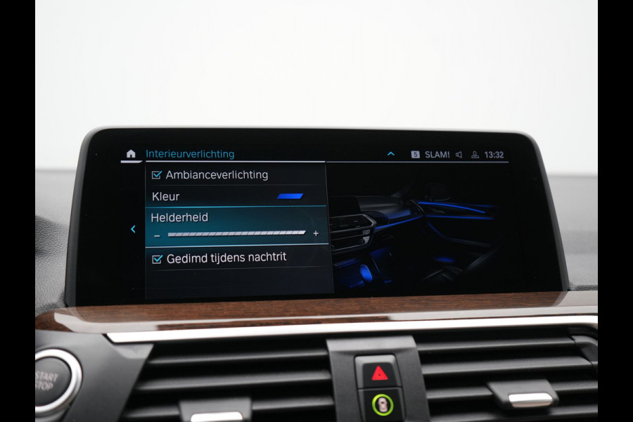 BMW X3 xDrive30e Advantage PHEV 293pk Dealer O.H | Trekhaak Af Fabriek | Head Up | Camera | Adaptief Onderstel | Cruise Control | Sportstoelen Verwarmd | Keyless | BLIS | Apple Carplay | Adaptive LED | Navigatie | Virtual | DAB | 18"L.M | Plug In Hybrid |