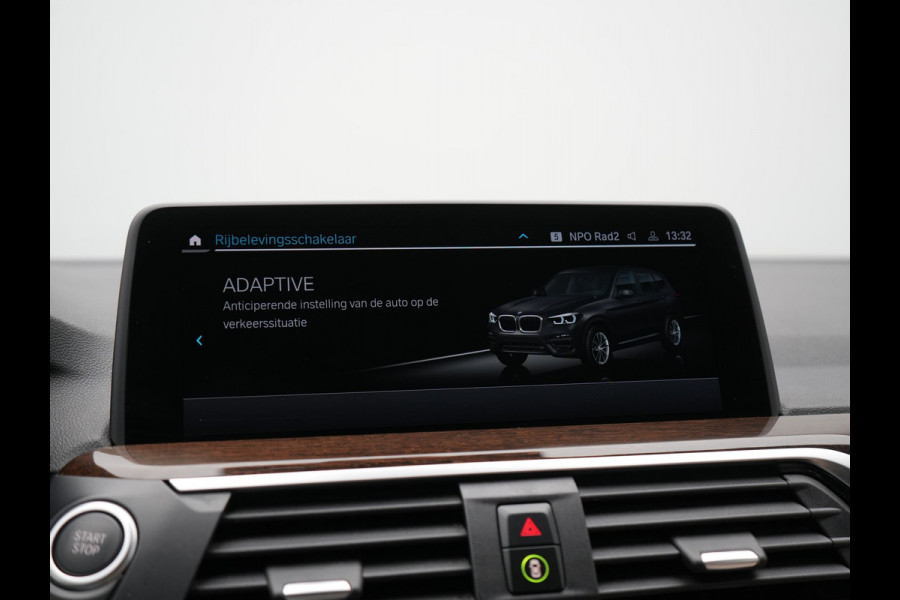BMW X3 xDrive30e Advantage PHEV 293pk Dealer O.H | Trekhaak Af Fabriek | Head Up | Camera | Adaptief Onderstel | Cruise Control | Sportstoelen Verwarmd | Keyless | BLIS | Apple Carplay | Adaptive LED | Navigatie | Virtual | DAB | 18"L.M | Plug In Hybrid |