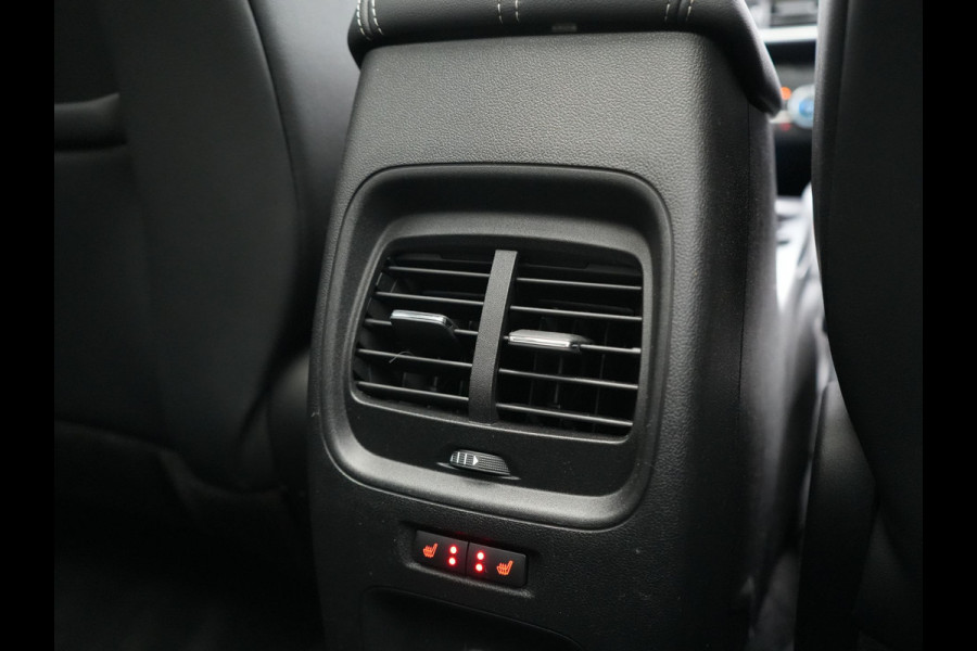 Ford Kuga 2.5 Vignale PHEV 225pk Dealer O.H. | Trekhaak Af Fabriek | Panodak | Adaptive Cruise | Head Up | 360 Camera | Bang & Olufsen | Lederen Comfortstoelen Memory & Verwarmd | Stuur Verwarmd | Apple Carplay | Blis | Keyless | DAB | Navigatie | 20"L.M | Plug In Hybrid |