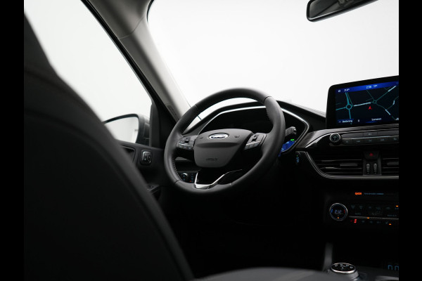 Ford Kuga 2.5 Vignale PHEV 225pk Dealer O.H. | Trekhaak Af Fabriek | Panodak | Adaptive Cruise | Head Up | 360 Camera | Bang & Olufsen | Lederen Comfortstoelen Memory & Verwarmd | Stuur Verwarmd | Apple Carplay | Blis | Keyless | DAB | Navigatie | 20"L.M | Plug In Hybrid |