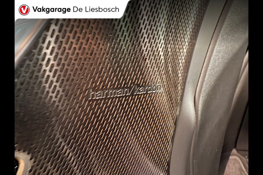 Volvo V90 2.0 T8 Plug-in hybrid AWD Ultimate Dark / Panoramadak / leder / trekhaak / camera / Harman Kardon audio