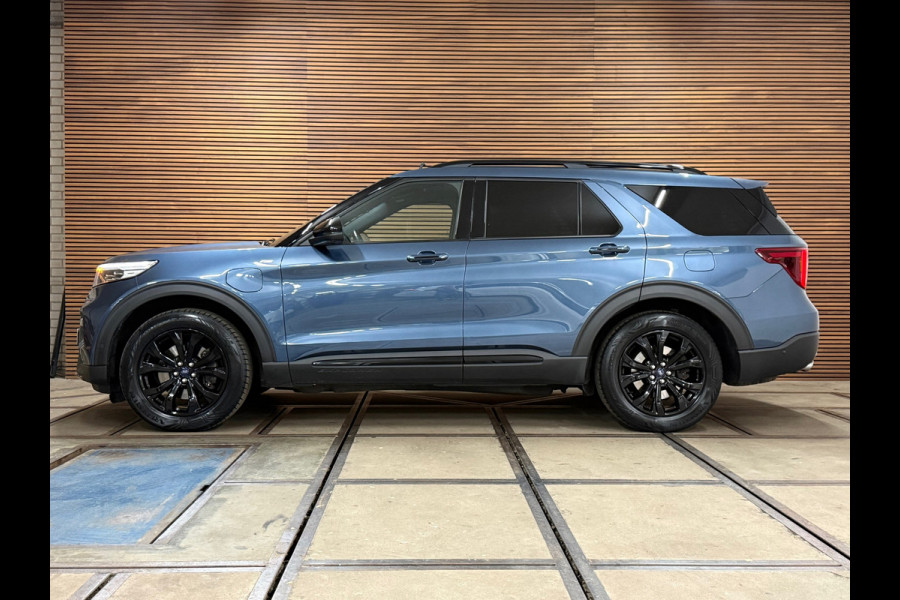 Ford Explorer 3.0 V6 PHEV ST-Line | 7p. | Black Style | Vol! | Pano | Trekhaak | Winter Pack | B&O | ACC | Led | Camera | Leder|