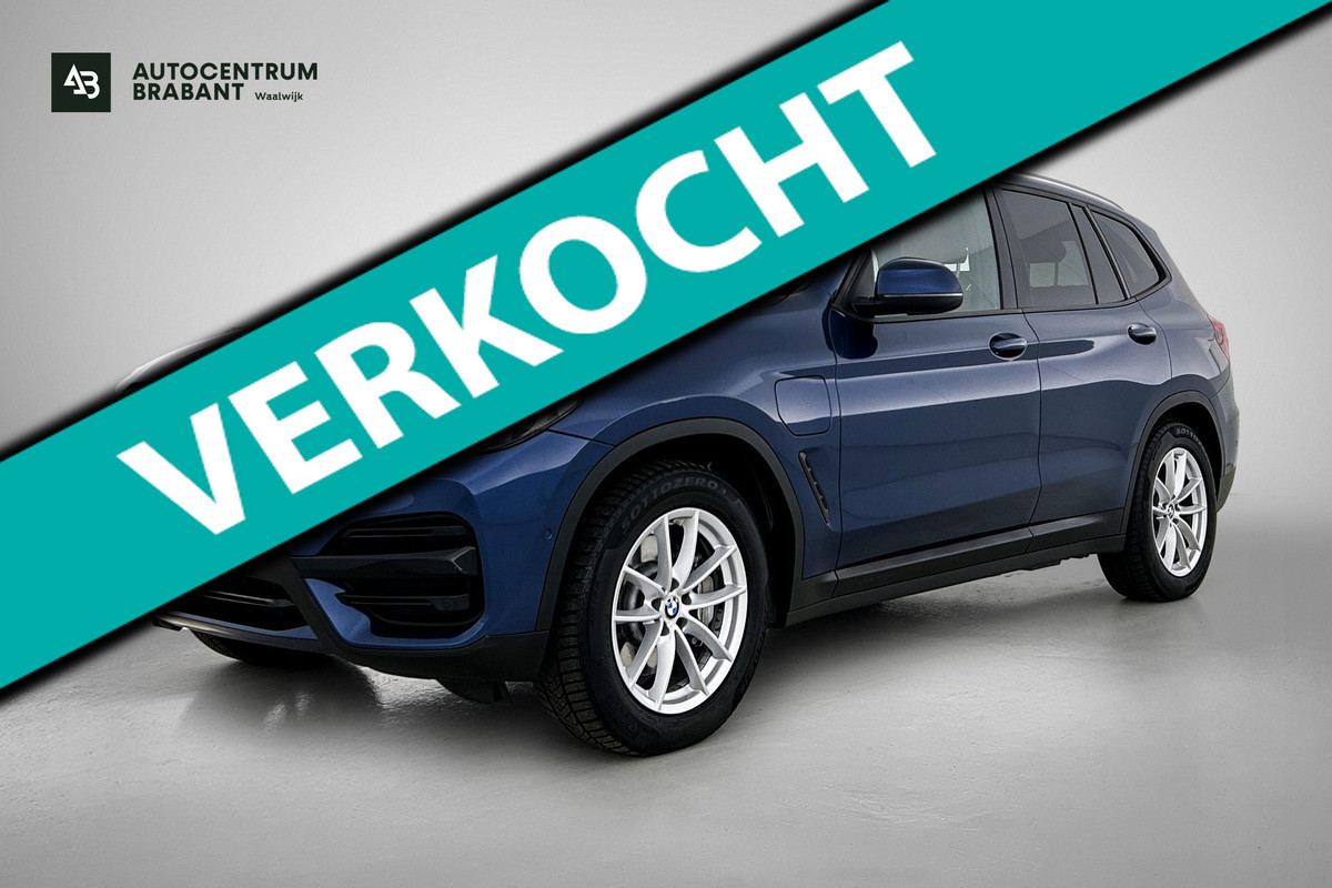 BMW X3 XDrive30e High Executive(Goed onderH, Panorama, Carplay, Camera, StoelV, Parkeersensoren V+A, Etc)
