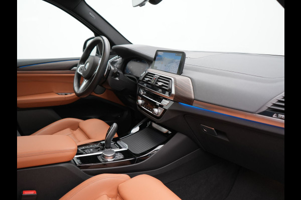 BMW X3 xDrive30e M Sport PHEV 293pk Dealer O.H. | Panodak | Adaptive Cruise | Head Up | 360 Camera | Harman / Kardon | Lederen Competition Stoelen Memory & Verewarmd | Stuur Verwarmd | Blis | Adaptive LED | Apple Carplay | Sfeerverlichting | Plug In Hybrid |