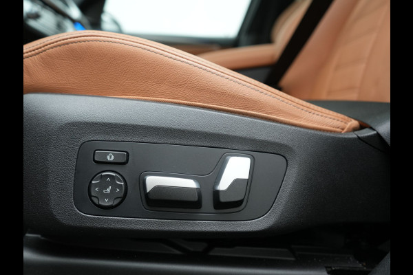 BMW X3 xDrive30e M Sport PHEV 293pk Dealer O.H. | Panodak | Adaptive Cruise | Head Up | 360 Camera | Harman / Kardon | Lederen Competition Stoelen Memory & Verewarmd | Stuur Verwarmd | Blis | Adaptive LED | Apple Carplay | Sfeerverlichting | Plug In Hybrid |