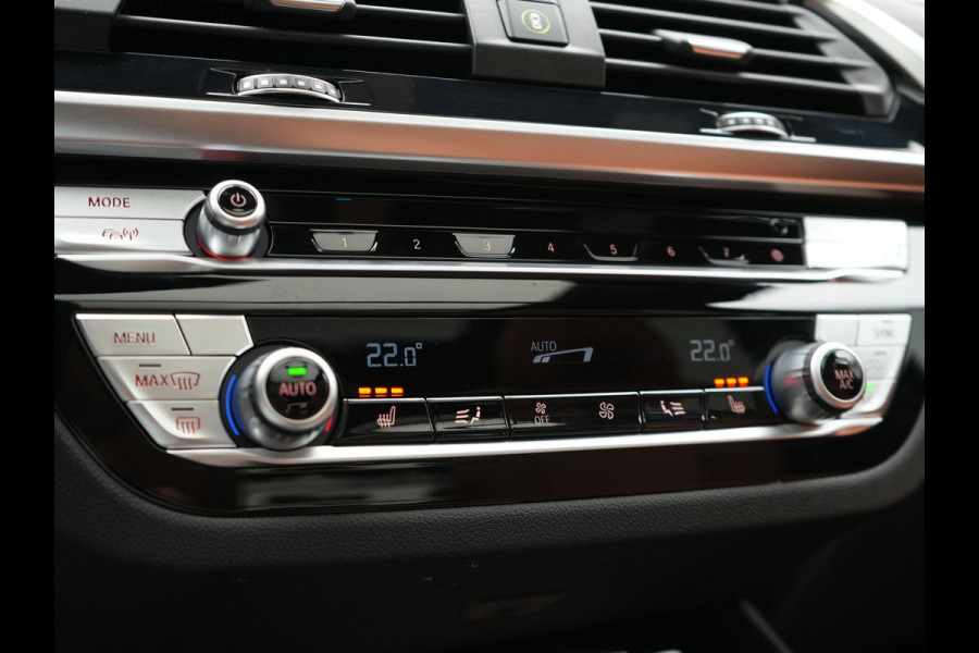 BMW X3 xDrive30e M Sport PHEV 293pk Dealer O.H. | Panodak | Adaptive Cruise | Head Up | 360 Camera | Harman / Kardon | Lederen Competition Stoelen Memory & Verewarmd | Stuur Verwarmd | Blis | Adaptive LED | Apple Carplay | Sfeerverlichting | Plug In Hybrid |