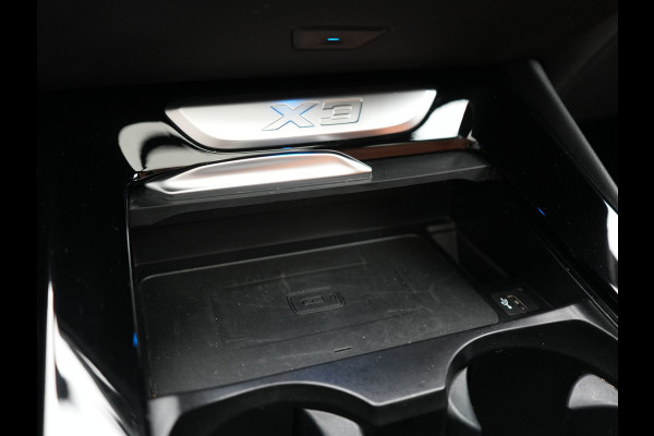 BMW X3 xDrive30e M Sport PHEV 293pk Dealer O.H. | Panodak | Adaptive Cruise | Head Up | 360 Camera | Harman / Kardon | Lederen Competition Stoelen Memory & Verewarmd | Stuur Verwarmd | Blis | Adaptive LED | Apple Carplay | Sfeerverlichting | Plug In Hybrid |