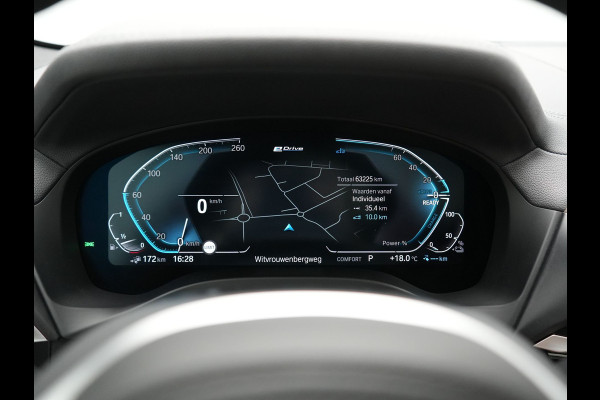 BMW X3 xDrive30e M Sport PHEV 293pk Dealer O.H. | Panodak | Adaptive Cruise | Head Up | 360 Camera | Harman / Kardon | Lederen Competition Stoelen Memory & Verewarmd | Stuur Verwarmd | Blis | Adaptive LED | Apple Carplay | Sfeerverlichting | Plug In Hybrid |