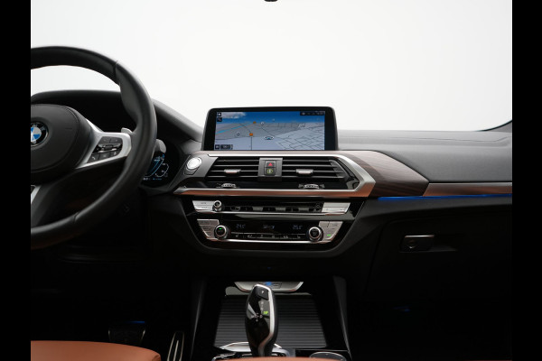 BMW X3 xDrive30e M Sport PHEV 293pk Dealer O.H. | Panodak | Adaptive Cruise | Head Up | 360 Camera | Harman / Kardon | Lederen Competition Stoelen Memory & Verewarmd | Stuur Verwarmd | Blis | Adaptive LED | Apple Carplay | Sfeerverlichting | Plug In Hybrid |