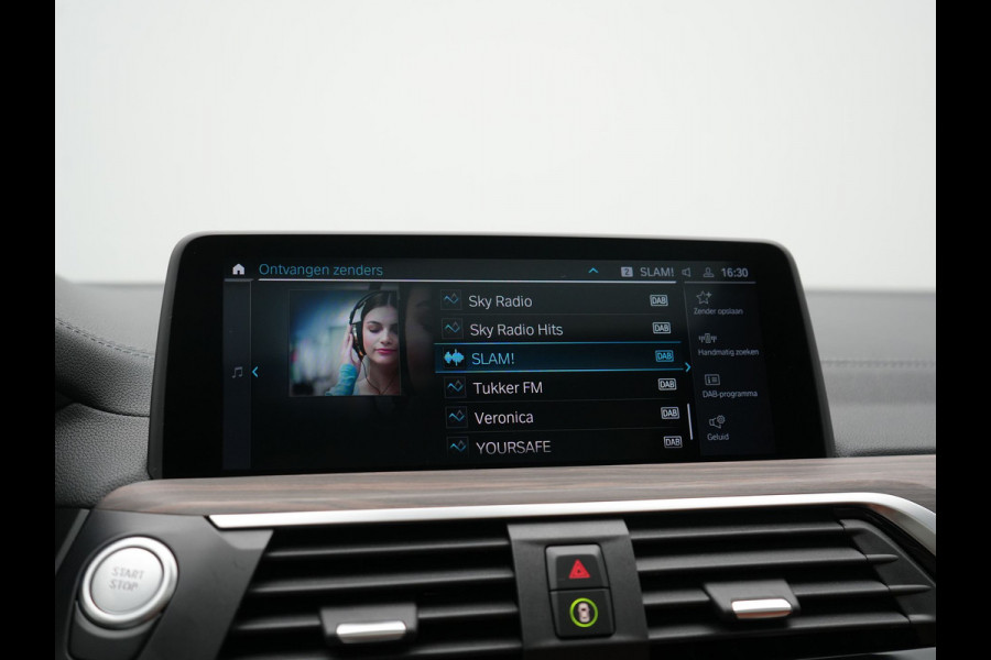 BMW X3 xDrive30e M Sport PHEV 293pk Dealer O.H. | Panodak | Adaptive Cruise | Head Up | 360 Camera | Harman / Kardon | Lederen Competition Stoelen Memory & Verewarmd | Stuur Verwarmd | Blis | Adaptive LED | Apple Carplay | Sfeerverlichting | Plug In Hybrid |