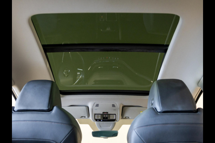 Škoda ENYAQ iV 60 SOH 91% / 180pk / Panorama dak / Trekhaak / Warmtepomp / Dodehoek herkenning /