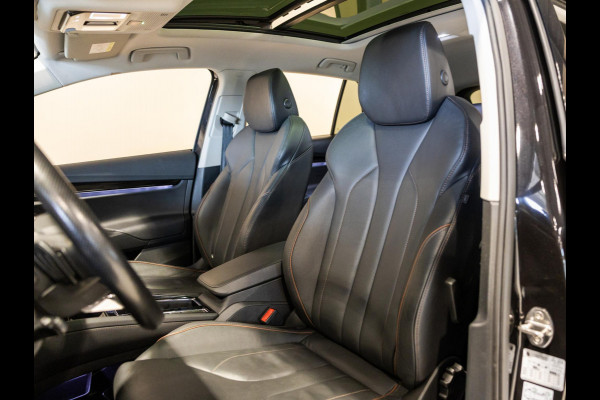 Škoda ENYAQ iV 60 SOH 91% / 180pk / Panorama dak / Trekhaak / Warmtepomp / Dodehoek herkenning /
