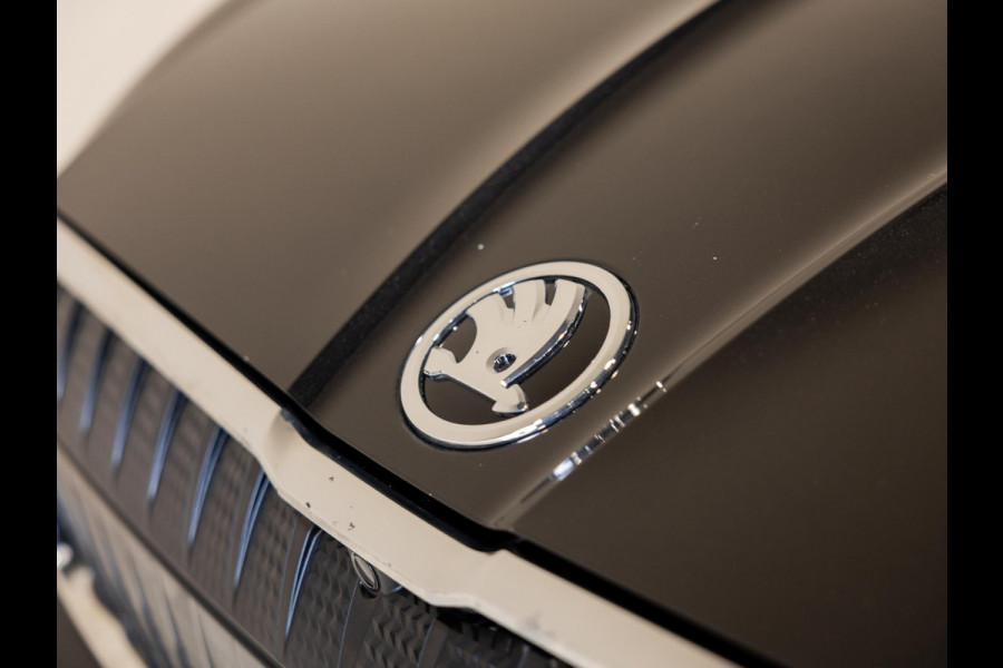 Škoda ENYAQ iV 60 SOH 91% / 180pk / Panorama dak / Trekhaak / Warmtepomp / Dodehoek herkenning /