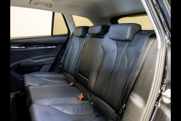 Škoda ENYAQ iV 60 SOH 91% / 180pk / Panorama dak / Trekhaak / Warmtepomp / Dodehoek herkenning /