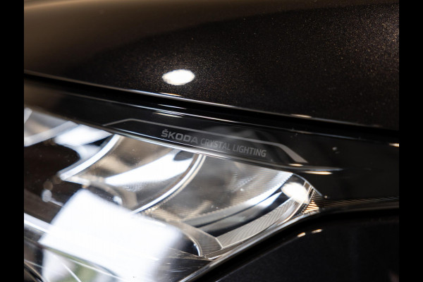 Škoda ENYAQ iV 60 SOH 91% / 180pk / Panorama dak / Trekhaak / Warmtepomp / Dodehoek herkenning /