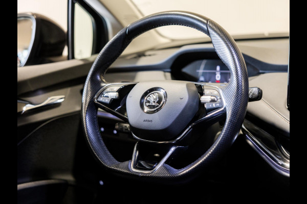 Škoda ENYAQ iV 60 SOH 91% / 180pk / Panorama dak / Trekhaak / Warmtepomp / Dodehoek herkenning /