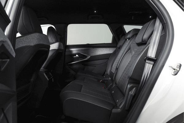Peugeot 5008 1.2 Hybrid 145 GT 7-pers | Dig. Cockpit | Adapt. Cruise | Stoel-+Stuurverw. | PDC | 360 Camera | NAV + App. Connect | ECC | Elek. Klep | LM 19" | 7733