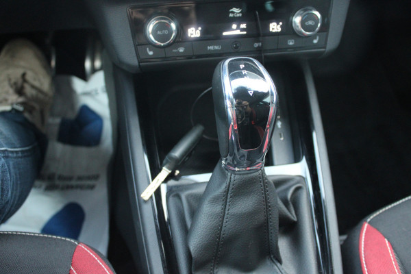 Škoda Kamiq 1.5 TSI ACT Business Edition PANORAMADAK