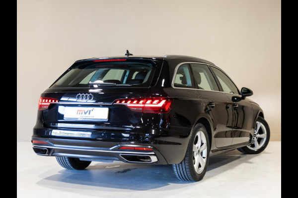 Audi A4 Avant 35 TFSI Advanced Edition / 150pk / Panorama dak / Leder / Stoelverwarming /